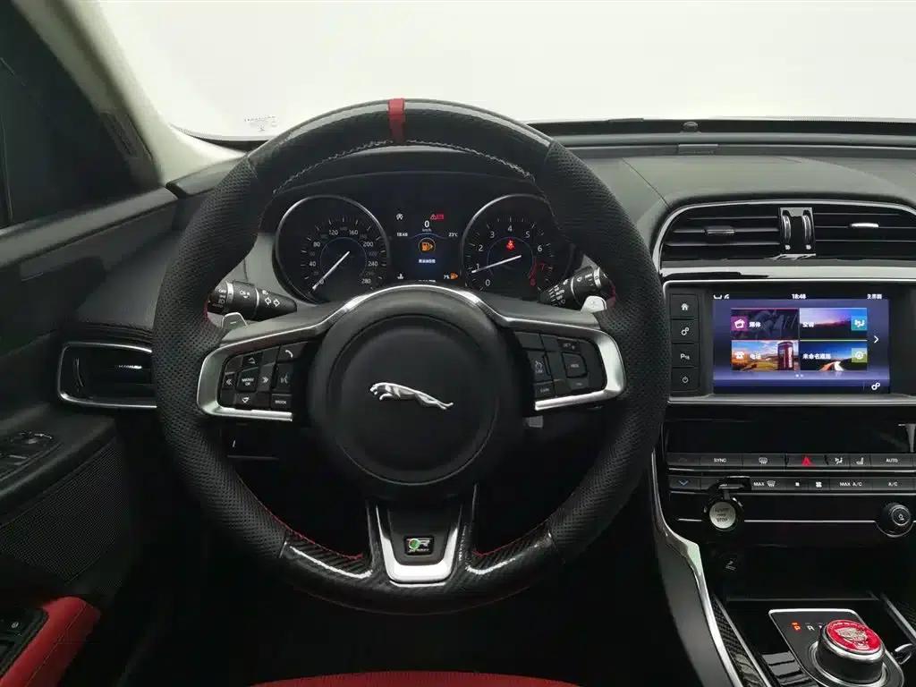 Jaguar XE 2018 2.0T 200PS 2WD R-Sport — миниатюра 11