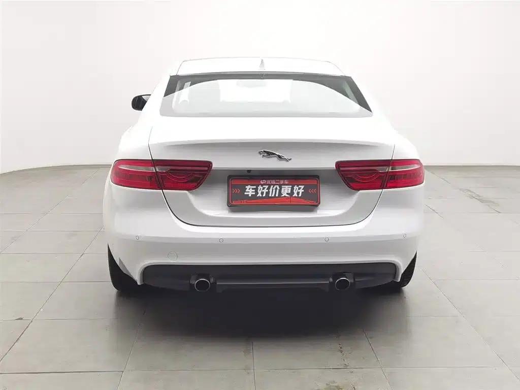 Jaguar XE 2018 2.0T 200PS 2WD R-Sport — миниатюра 4