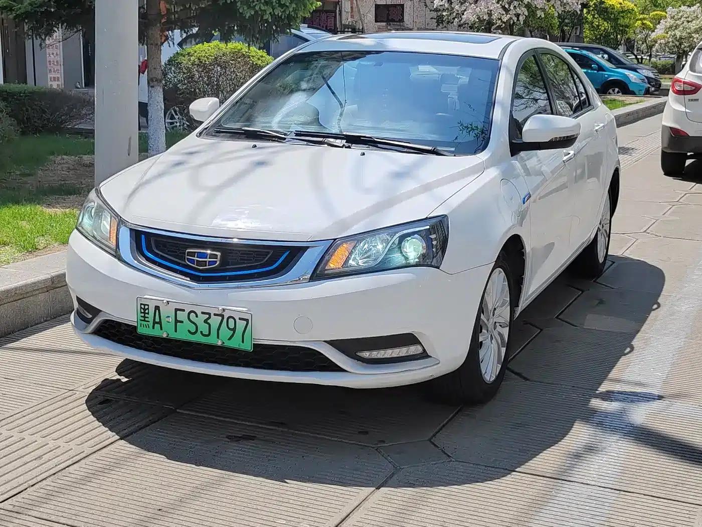 Geely Emgrand New Energy 2017 1.5L PHEV Elite Edition — миниатюра 1
