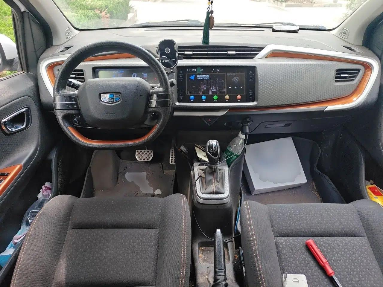 Geely Auto Vision X1 2017 1.3L Automatic Fun Edition — миниатюра 10