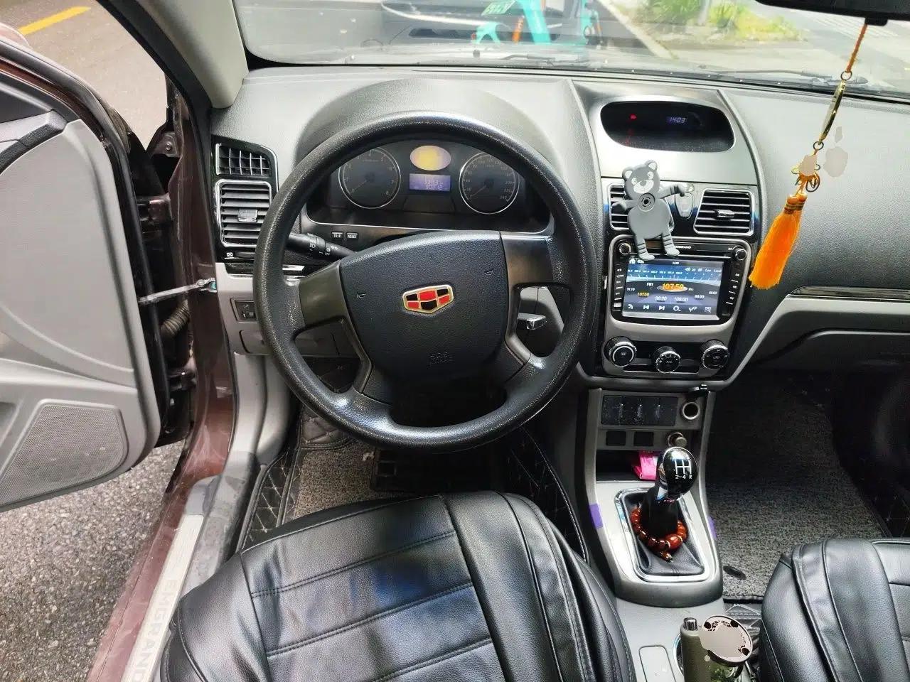 Geely Auto Classic Emgrand 2013 Sedan 1.5L Manual Entry-Level Model — миниатюра 11