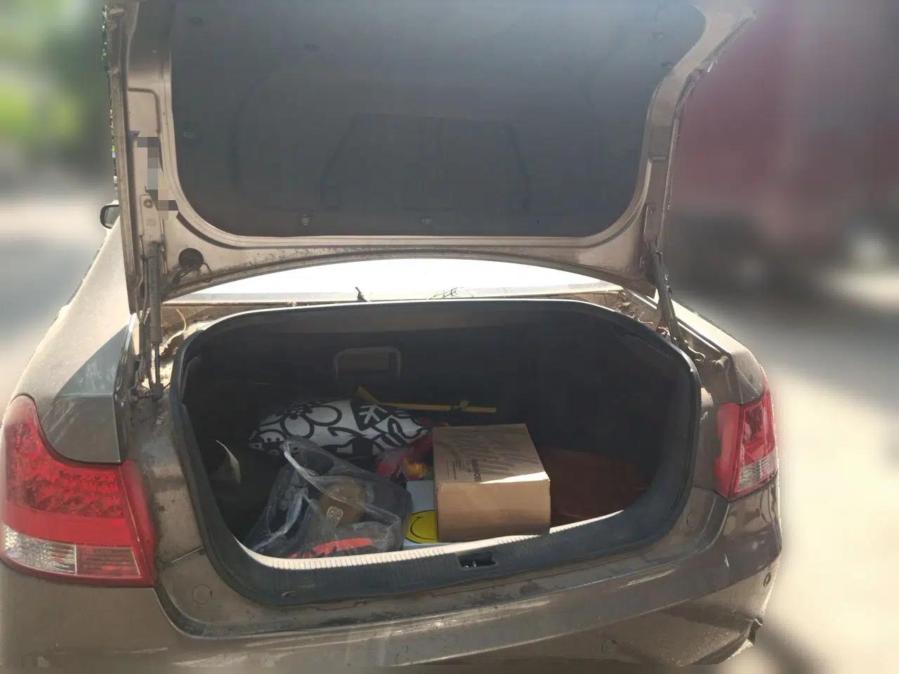 Geely Auto EC8 2013 2.0L Manual Elite Edition — миниатюра 20
