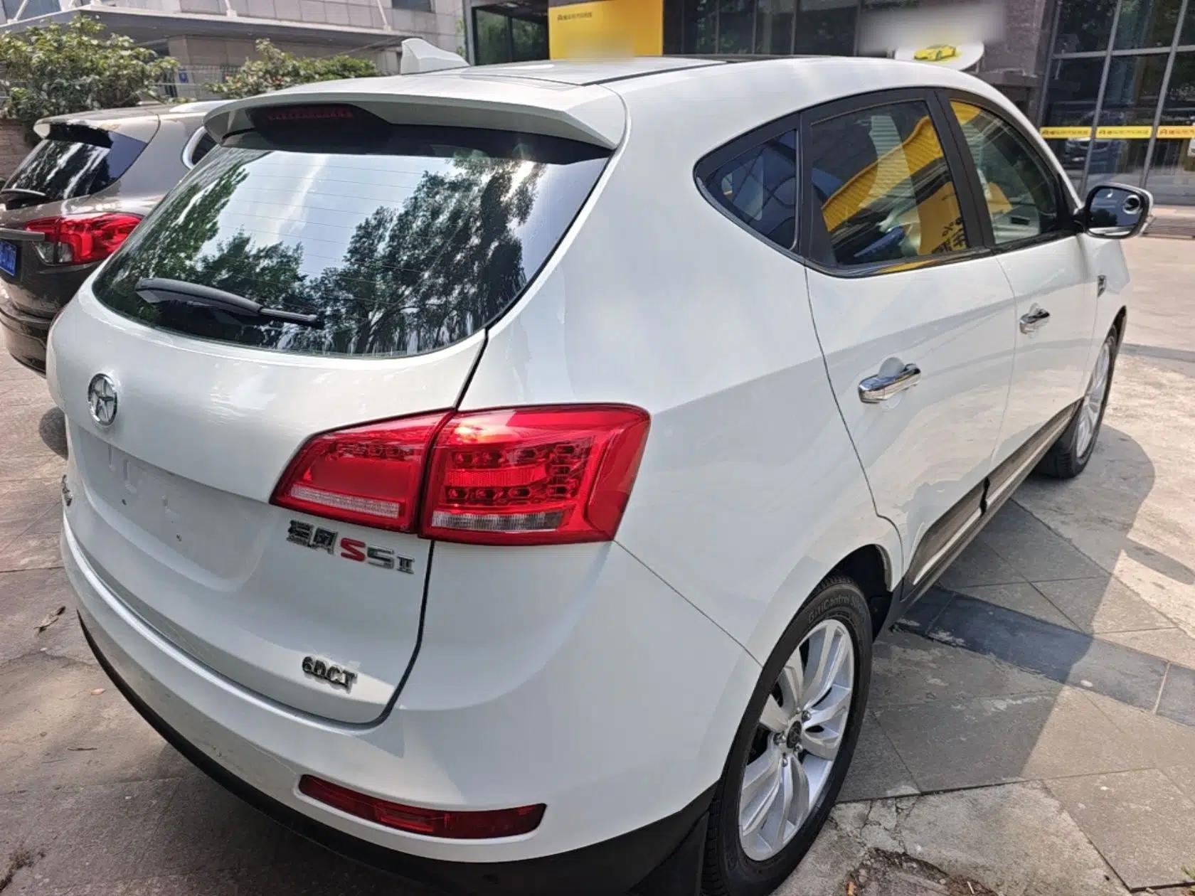 JAC Group Refine S5 2015 1.5T Automatic Luxury Model — миниатюра 6
