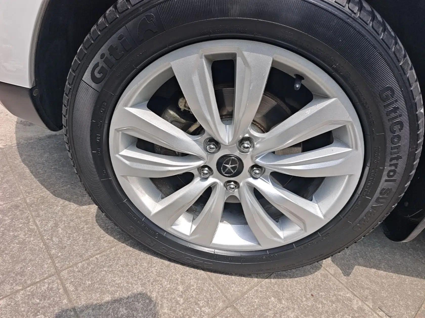 JAC Group Refine S5 2015 1.5T Automatic Luxury Model — миниатюра 8