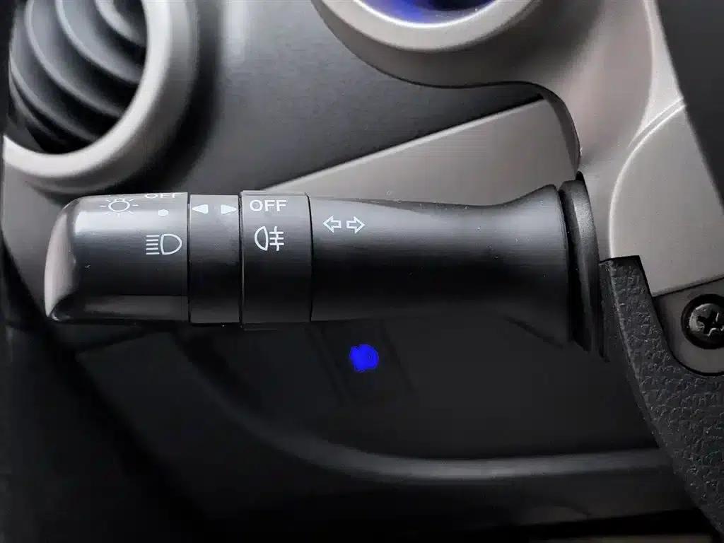 Yueyue 2014 J2 1.0L Luxury Edition — миниатюра 21