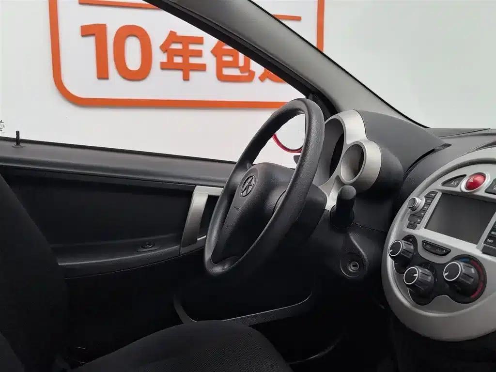Yueyue 2014 J2 1.0L Luxury Edition — миниатюра 22