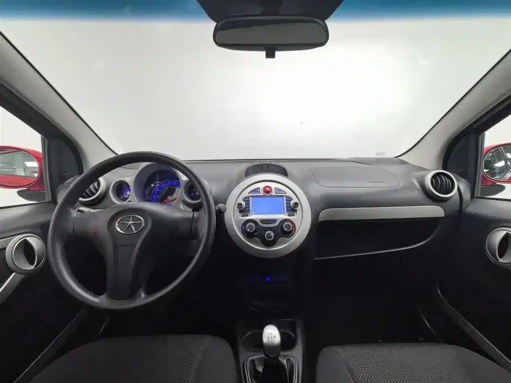 Yueyue 2014 J2 1.0L Luxury Edition — миниатюра 5