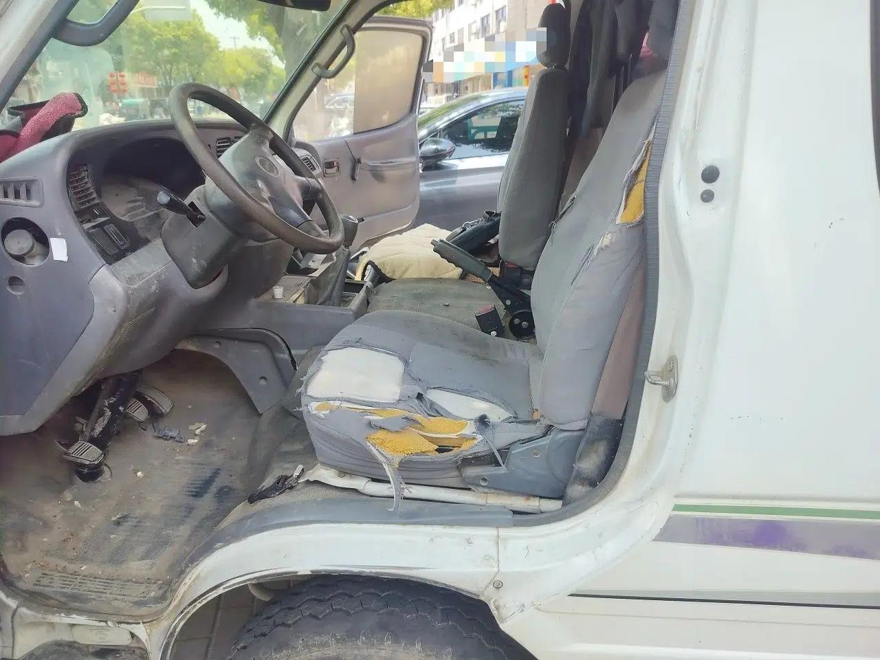 Jinbei Hiace 2014 2.0L Fifth-Generation Xiangyun Comfort Type 1 4G21C — миниатюра 16