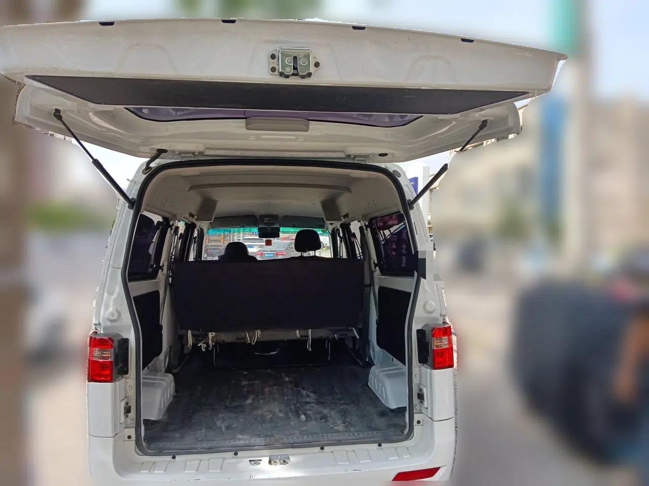 Jinbei Hiace X30 2023 1.5L Super-Comfortable Passenger Van 5/6/7-Seater Non-Air-Conditioned Version Model SWC15M — миниатюра 20