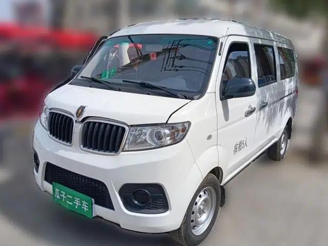 Jinbei Hiace X30 2023 1.5L Super-Comfortable Passenger Van 5/6/7-Seater Non-Air-Conditioned Version Model SWC15M