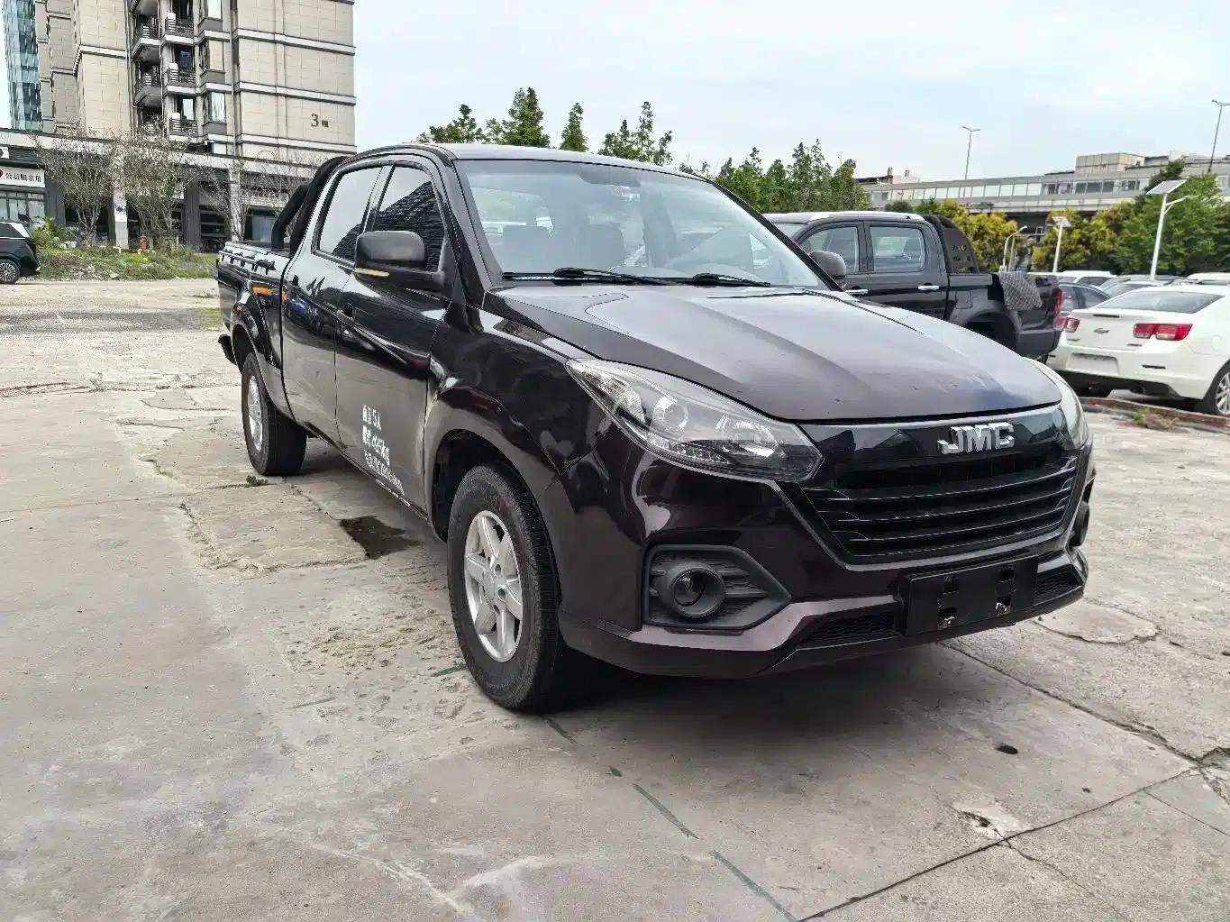 Baodian 2020 2.5T Diesel 4WD Comfort Edition Long Wheelbase JX4D25A6L — миниатюра 3