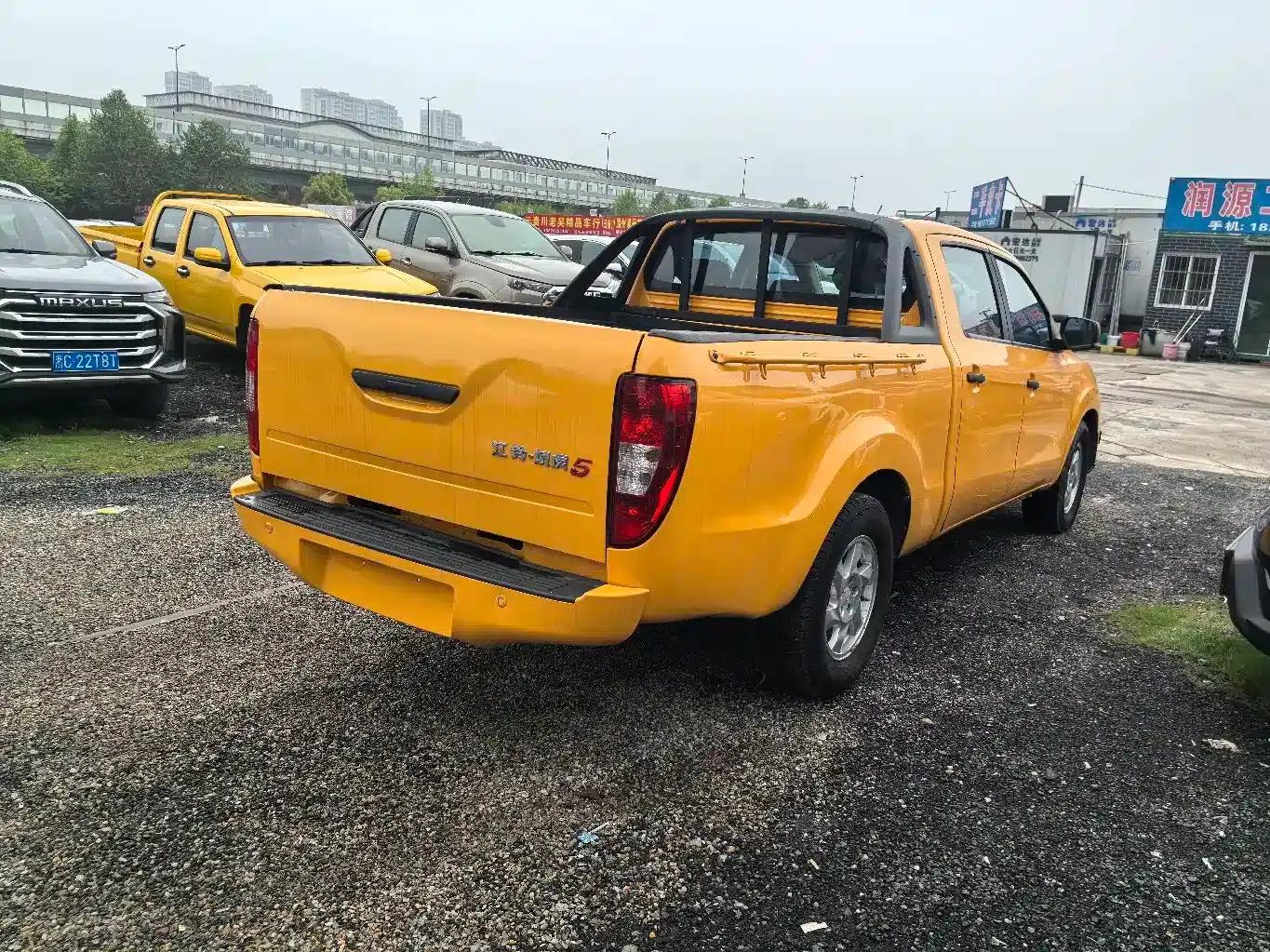 Yuhu 5 2019 2.0T Diesel Manual 2WD Classic (China VI Emission Standard, Long Wheelbase) — миниатюра 7