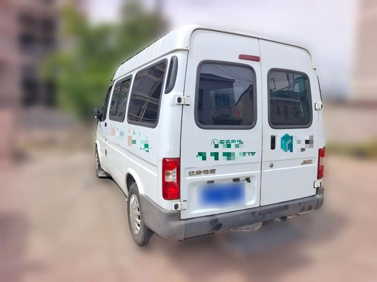 JMC Transit 2019 2.8T Commercial Version Short Wheelbase Low Roof 6-Seater China VI Emission Standard JX493 — миниатюра 4