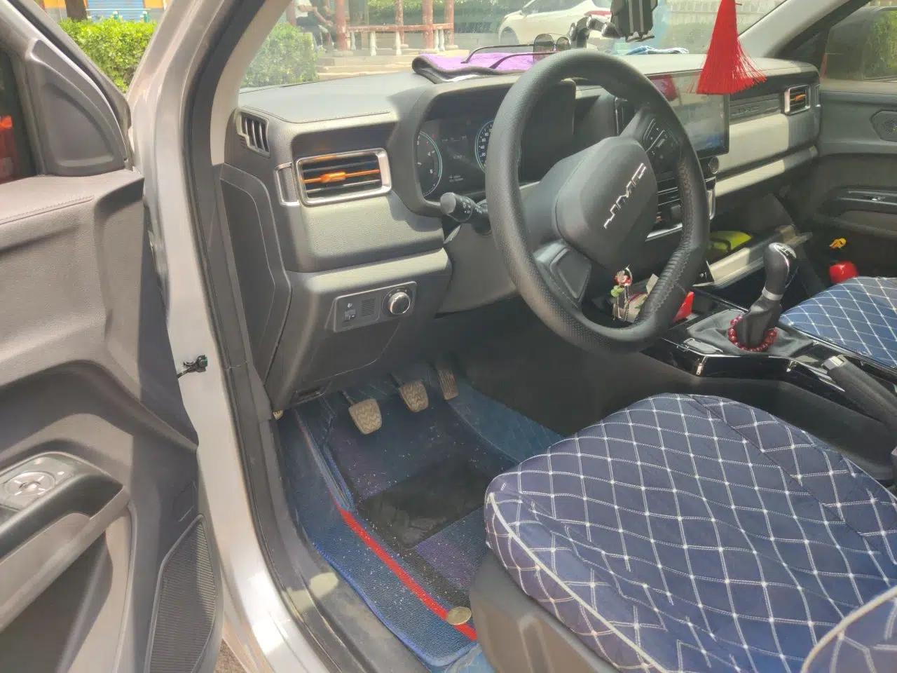 JMC Baodian 2025 2.5T Manual Diesel 4x4 Long Wheelbase Flat-Base Cargo Bed — миниатюра 17