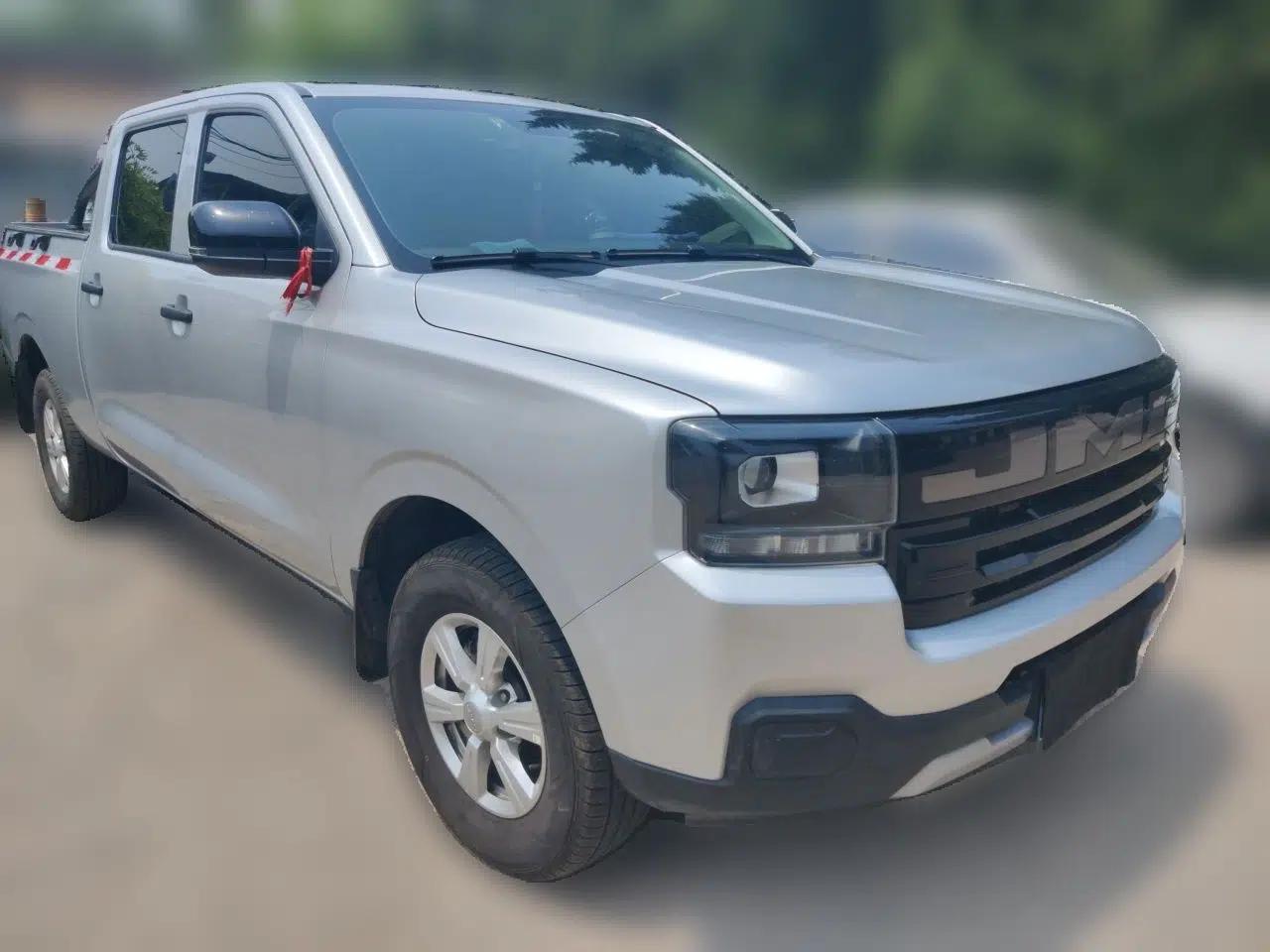 JMC Baodian 2025 2.5T Manual Diesel 4x4 Long Wheelbase Flat-Base Cargo Bed — миниатюра 3