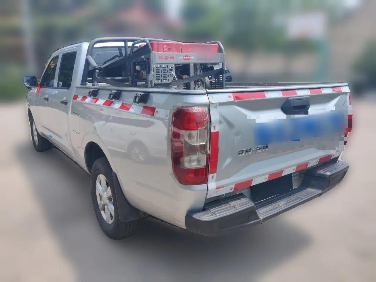 JMC Baodian 2025 2.5T Manual Diesel 4x4 Long Wheelbase Flat-Base Cargo Bed — миниатюра 4