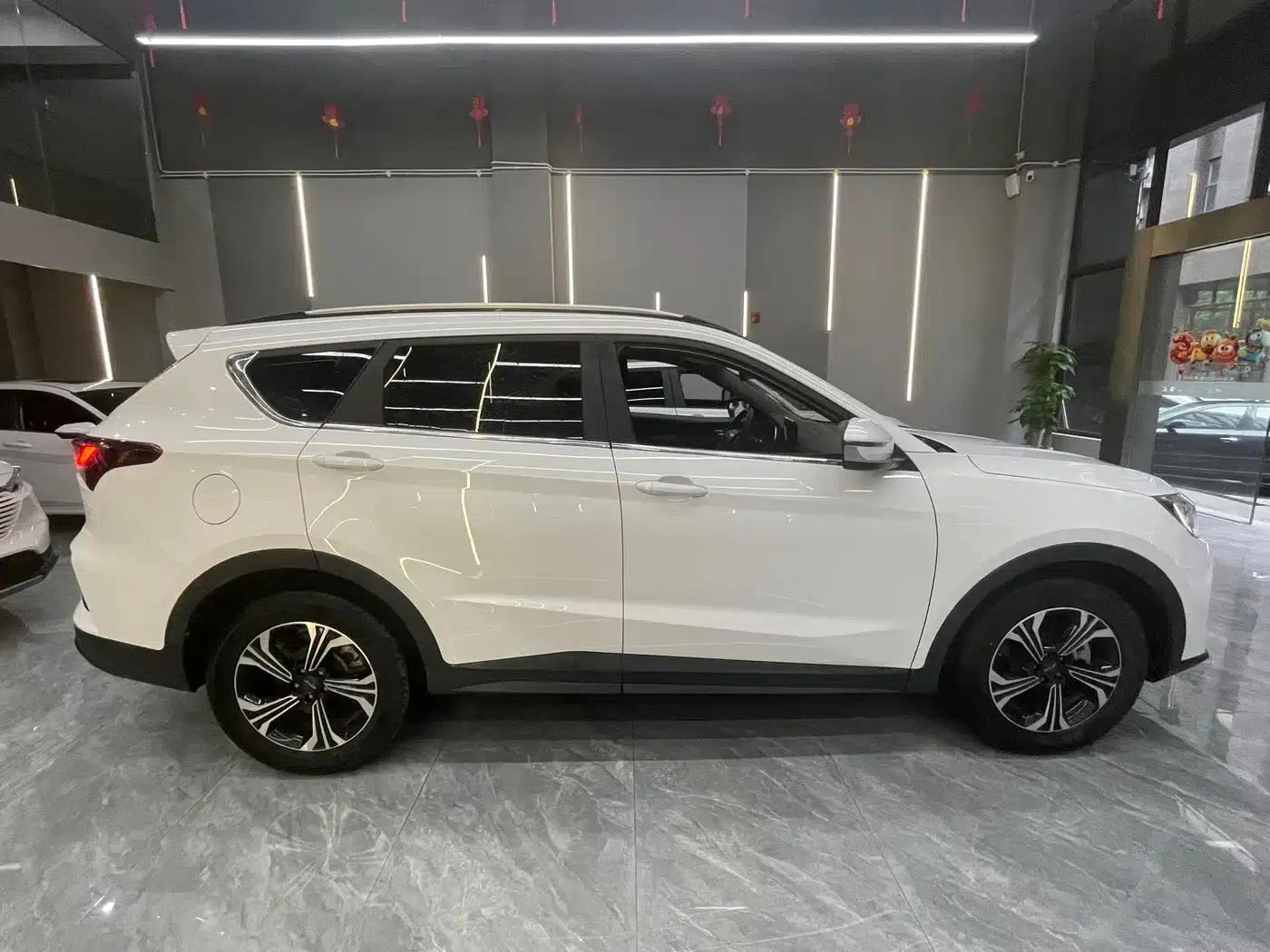Jetour X70S 2022 1.5T DCT Vitality Edition 7-seater — миниатюра 4