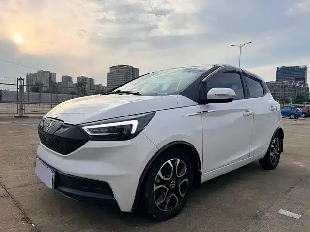 Yizhi EV3 2022 Model: Little Radar Runner