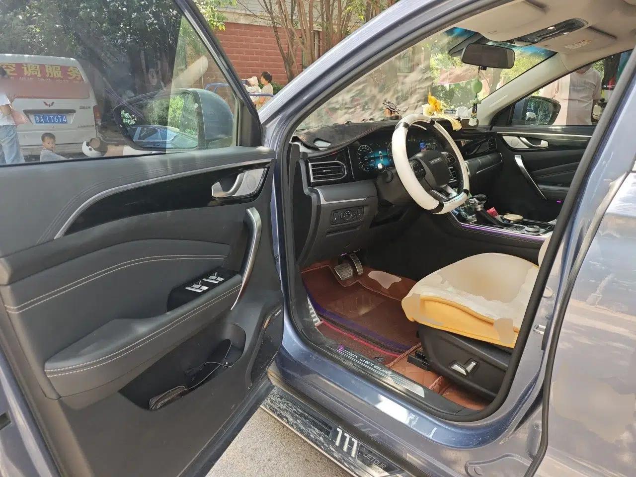 JETOUR X90 2020 1.6T DCT Shadow Edition 6-Seater — миниатюра 17