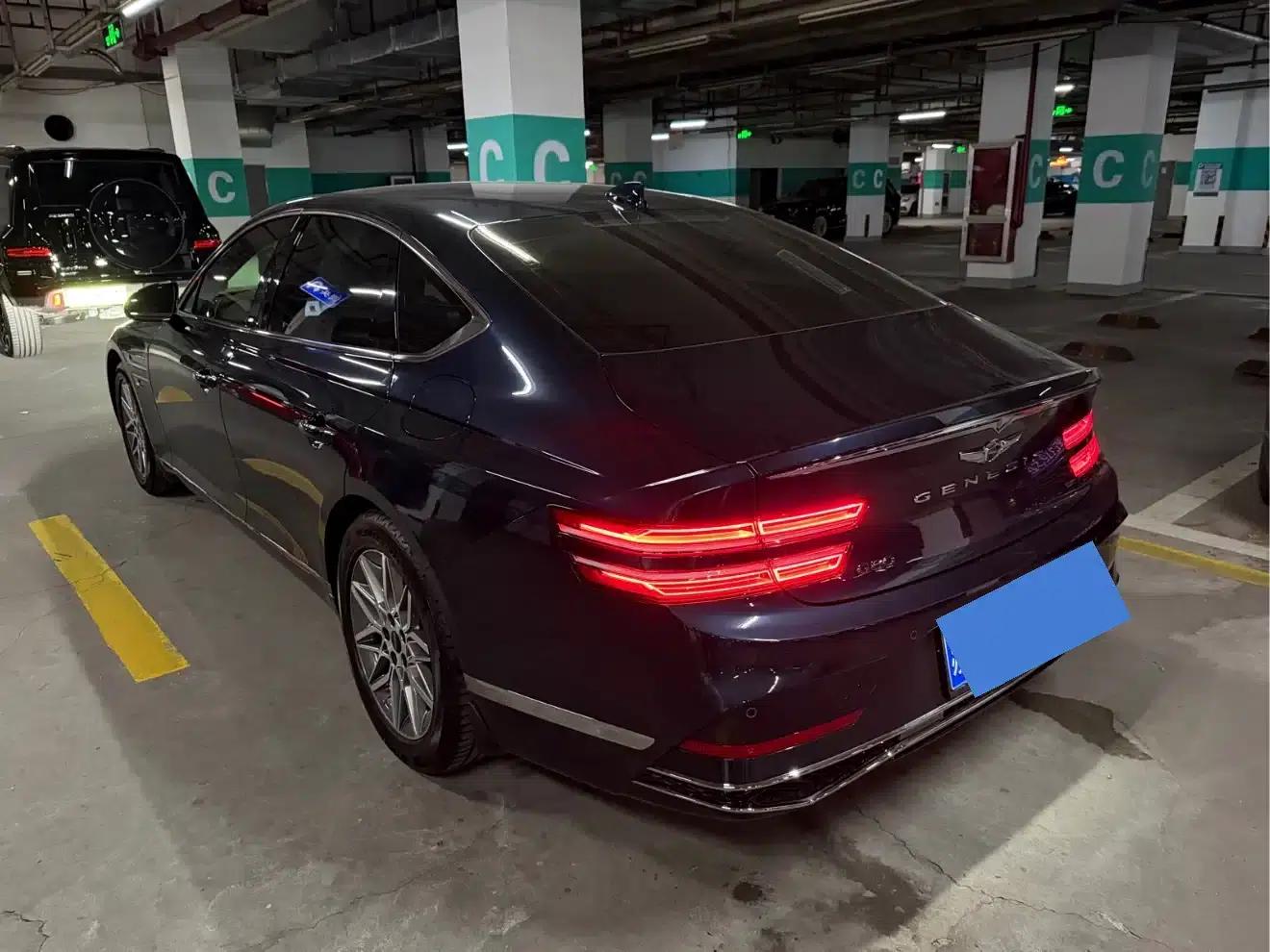 Genesis G80 2026 2.5T Rear-Wheel Drive Luxury Edition — миниатюра 8