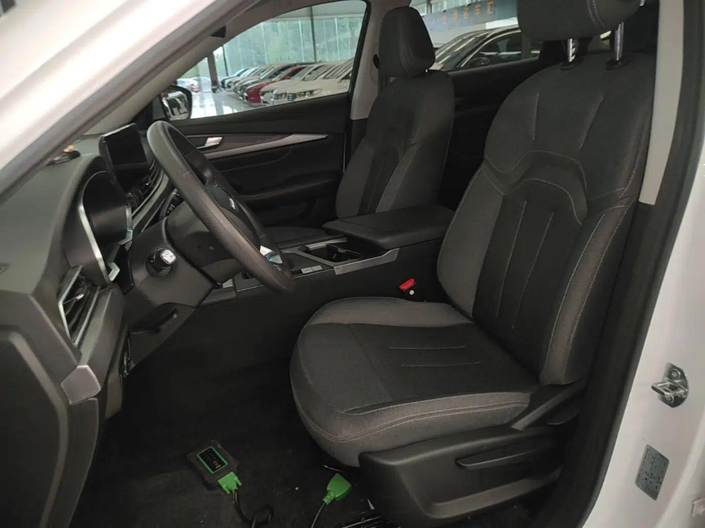 JETOUR X70S 2022 1.5T Manual Fanghua Edition 5 Seats — миниатюра 18