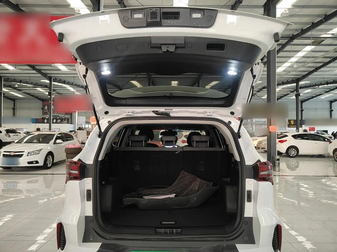 JETOUR X70S 2022 1.5T Manual Fanghua Edition 5 Seats — миниатюра 22