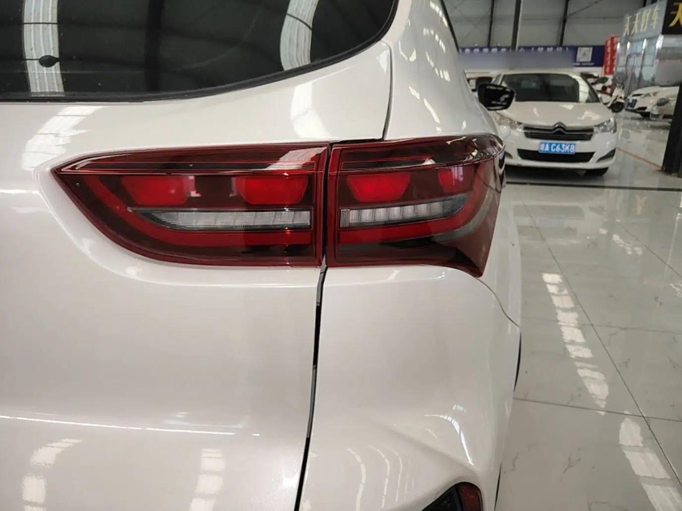 JETOUR X70S 2022 1.5T Manual Fanghua Edition 5 Seats — миниатюра 7