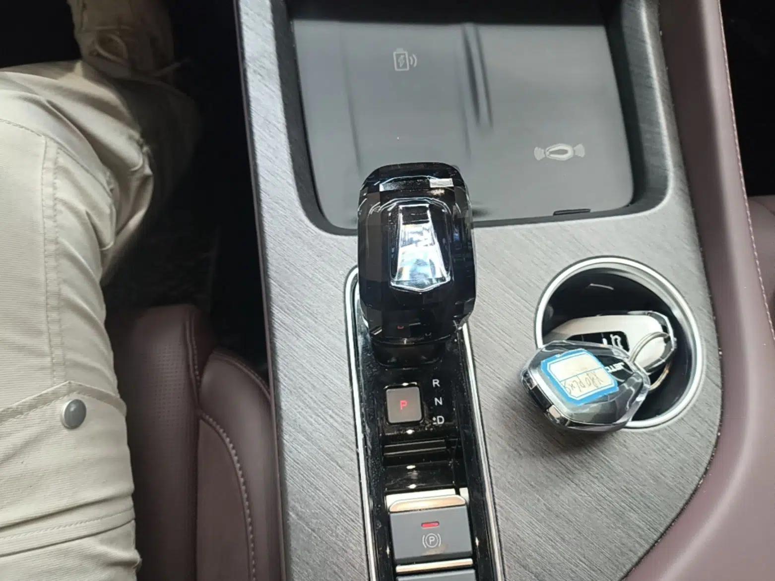 JETOUR X90 PRO 2026 Model 2.0T DCT Elite Edition 5-seater — миниатюра 17
