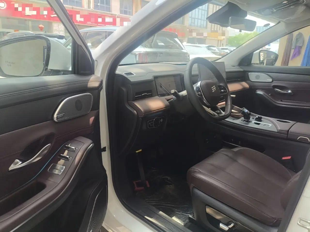 JETOUR X90 PRO 2026 Model 2.0T DCT Elite Edition 5-seater — миниатюра 19