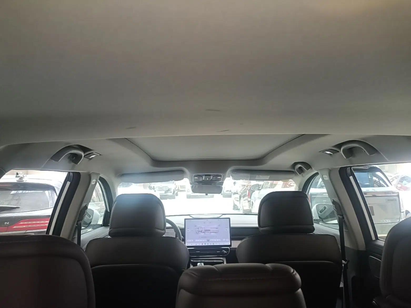 JETOUR X90 PRO 2026 Model 2.0T DCT Elite Edition 5-seater — миниатюра 21