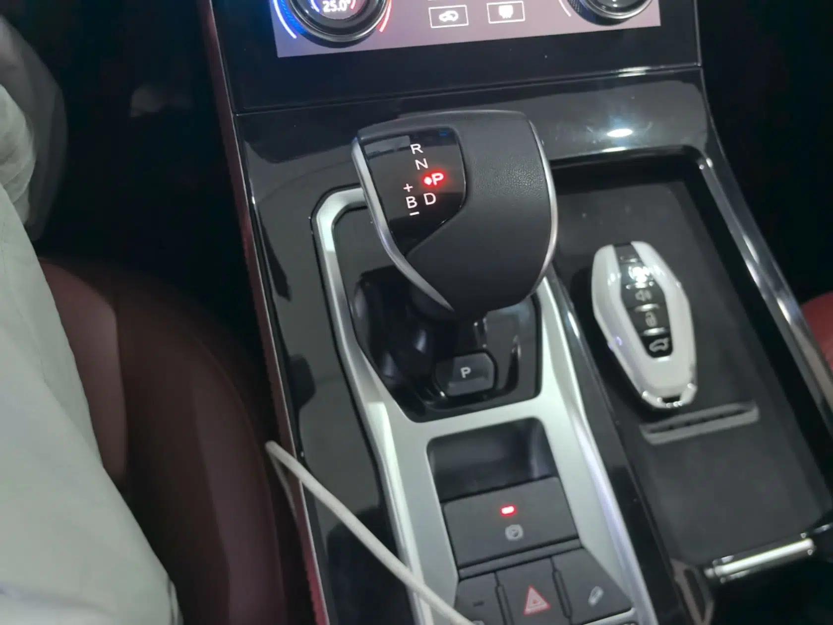 JETOUR X70 C-DM 2024 Far Voyage PRO 5-Seater — миниатюра 17