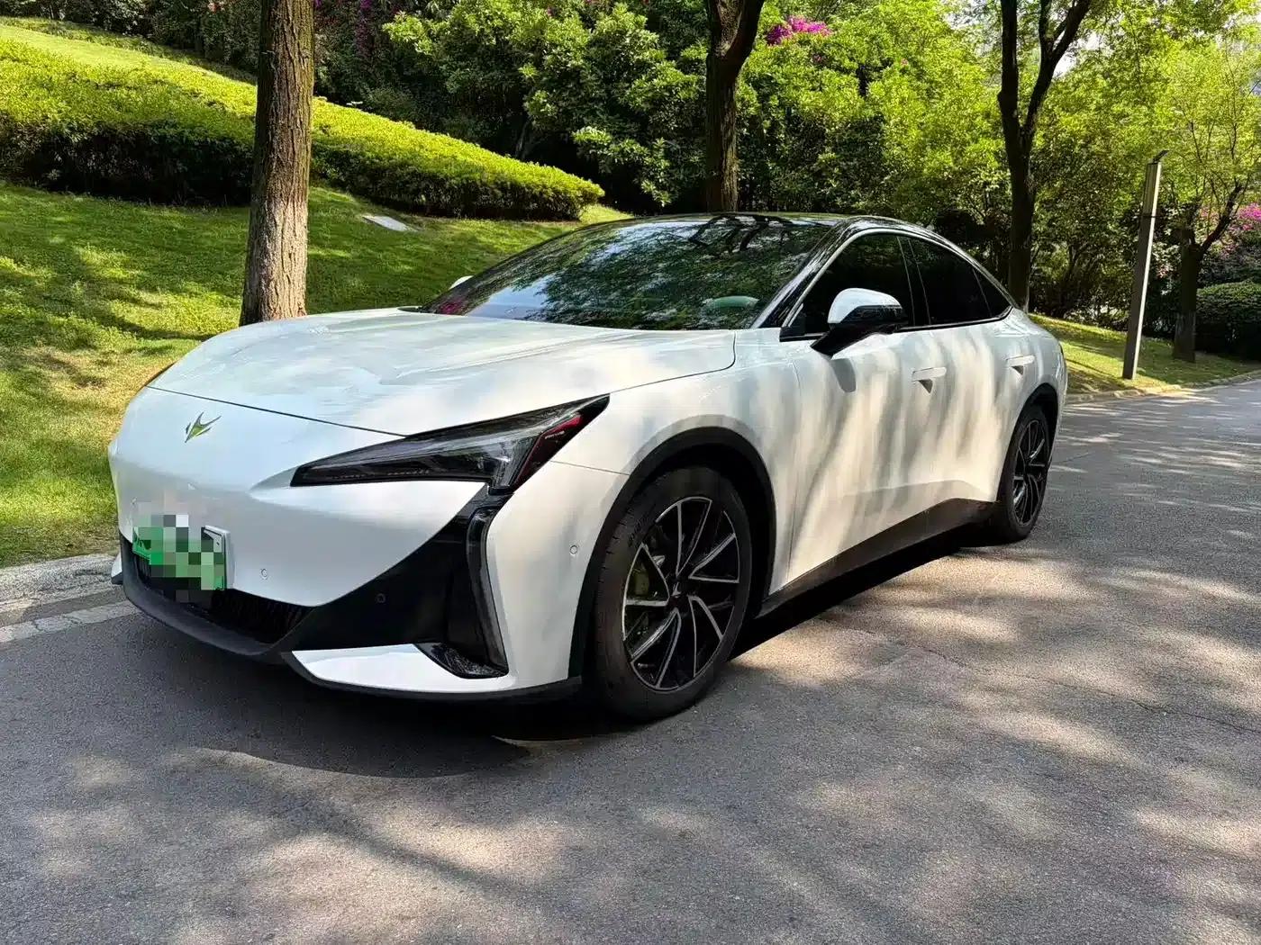 Jihu Alphard S5 2024 Model 560MAX 185kW — миниатюра 1