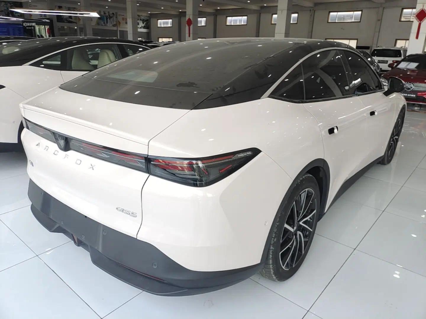 ARCFOX Alpha S5 2024 560MAX 185kW — миниатюра 6