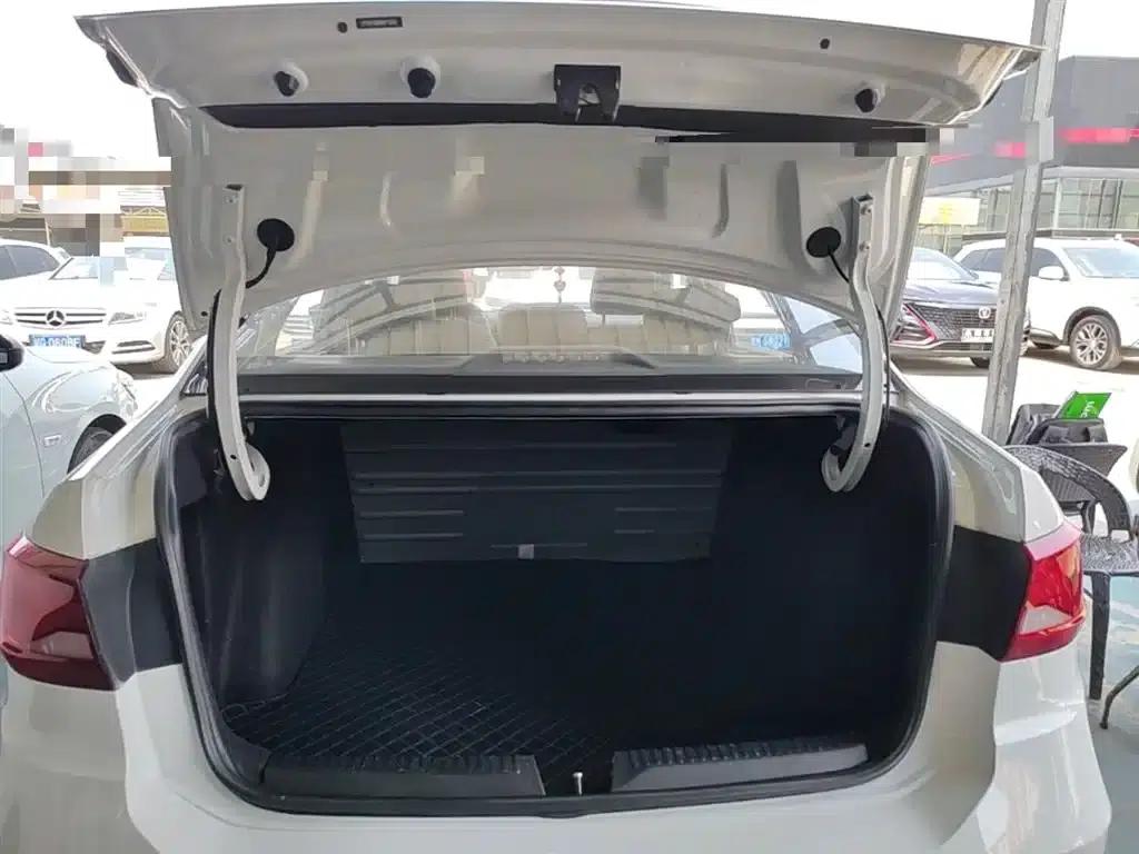 Jetta VA3 2021 1.5L Manual Enjoy Edition — миниатюра 19