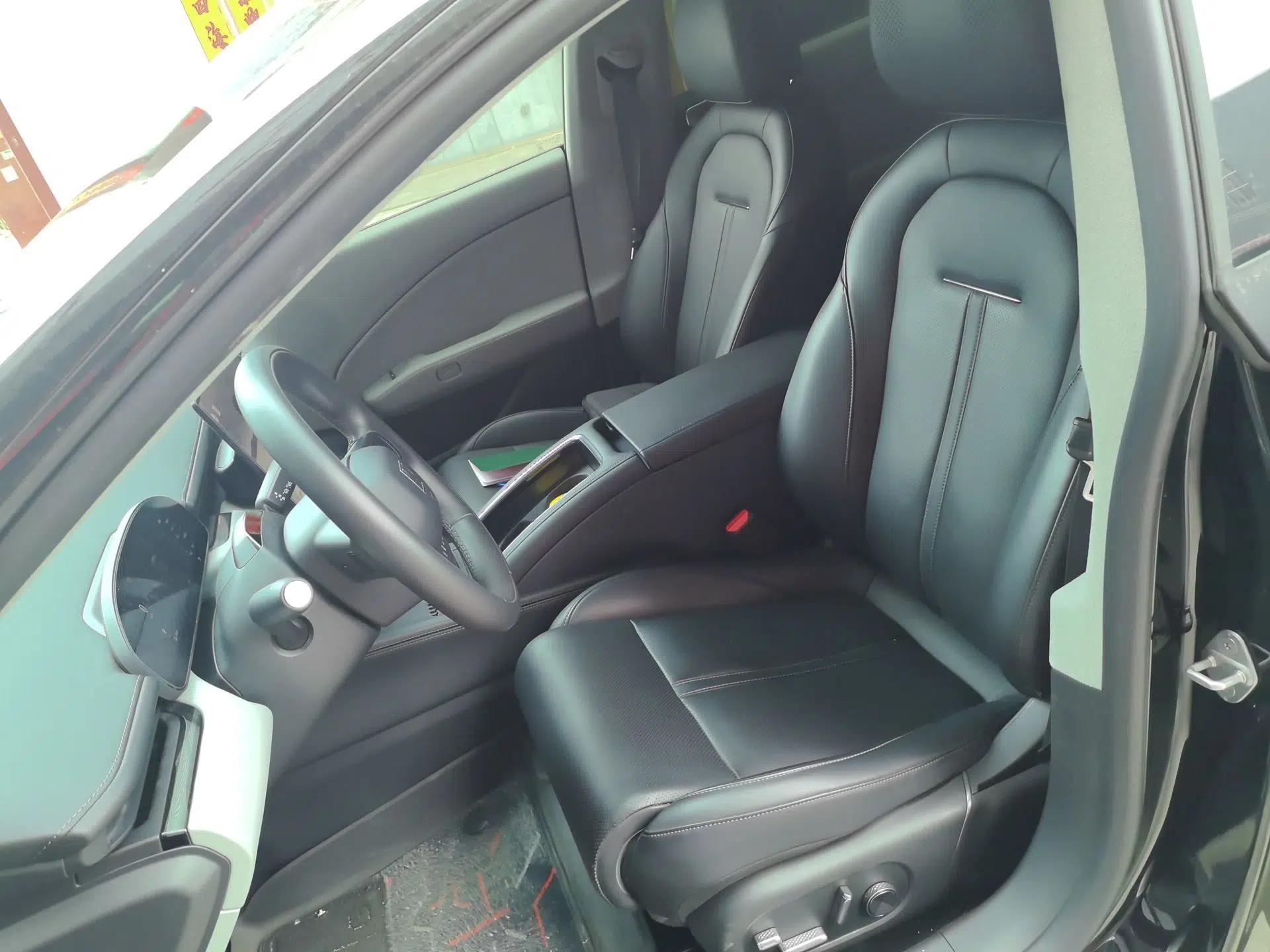 Zeekr 007 2025 Rear-Drive Intelligent Driving Version 75 kWh — миниатюра 16