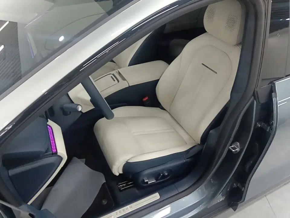 Zeekr 007 2025 Long-Range All-Wheel-Drive Intelligent Driving Version 100 kWh — миниатюра 17