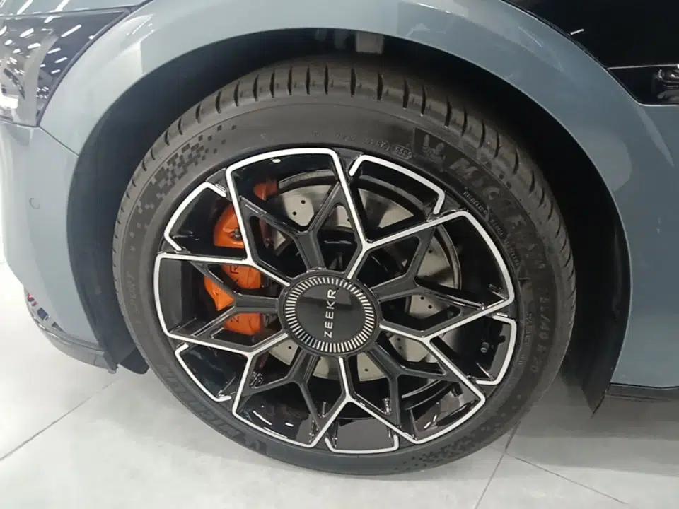 Zeekr 007 2025 Long-Range All-Wheel-Drive Intelligent Driving Version 100 kWh — миниатюра 9
