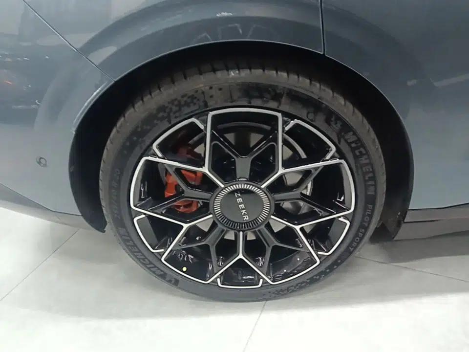 Zeekr 007 2025 Long-Range All-Wheel-Drive Intelligent Driving Version 100 kWh — миниатюра 10
