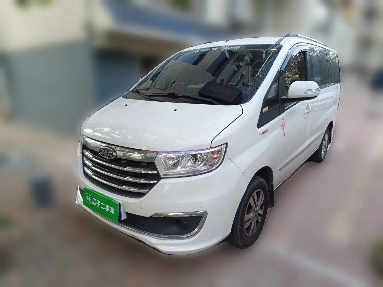 JAC Refine M3 2019 IKEA Edition 1.6L Luxury Smart Model — миниатюра 1