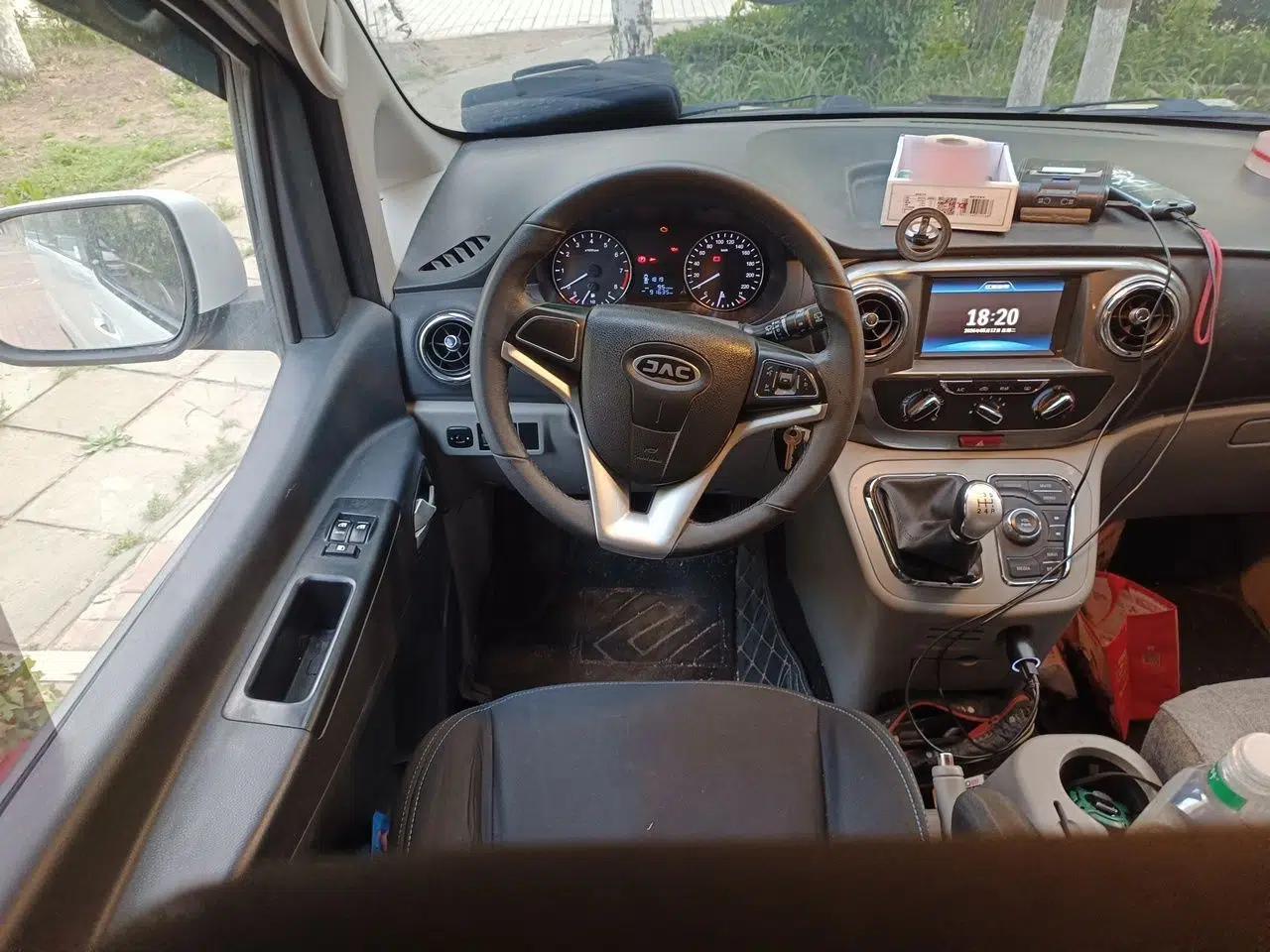 JAC Refine M3 2019 IKEA Edition 1.6L Luxury Smart Model — миниатюра 11
