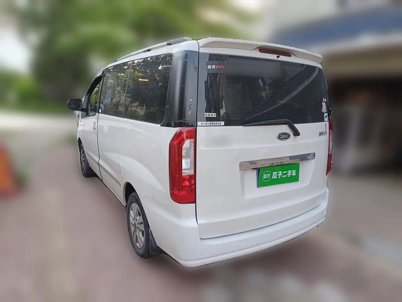JAC Refine M3 2019 IKEA Edition 1.6L Luxury Smart Model — миниатюра 4