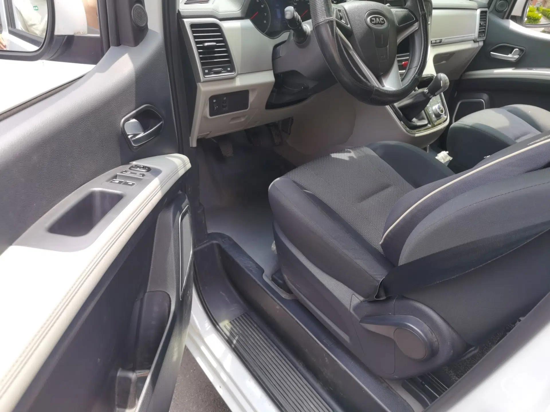 JAC Refine M4 2016 2.0L Manual Comfort Edition — миниатюра 17