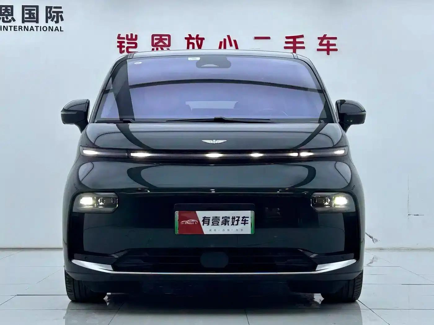 Yizhen L380 2025 Model 805km Flagship Edition 4WD — миниатюра 2