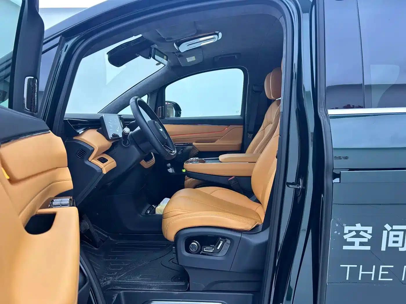 Yizhen L380 2025 Model 805km Flagship Edition 4WD — миниатюра 13