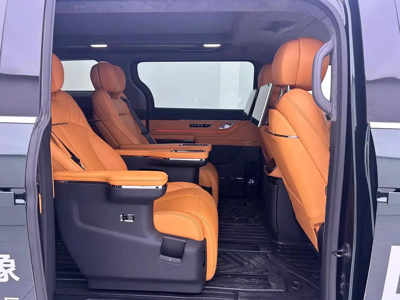Yizhen L380 2025 Model 805km Flagship Edition 4WD — миниатюра 17