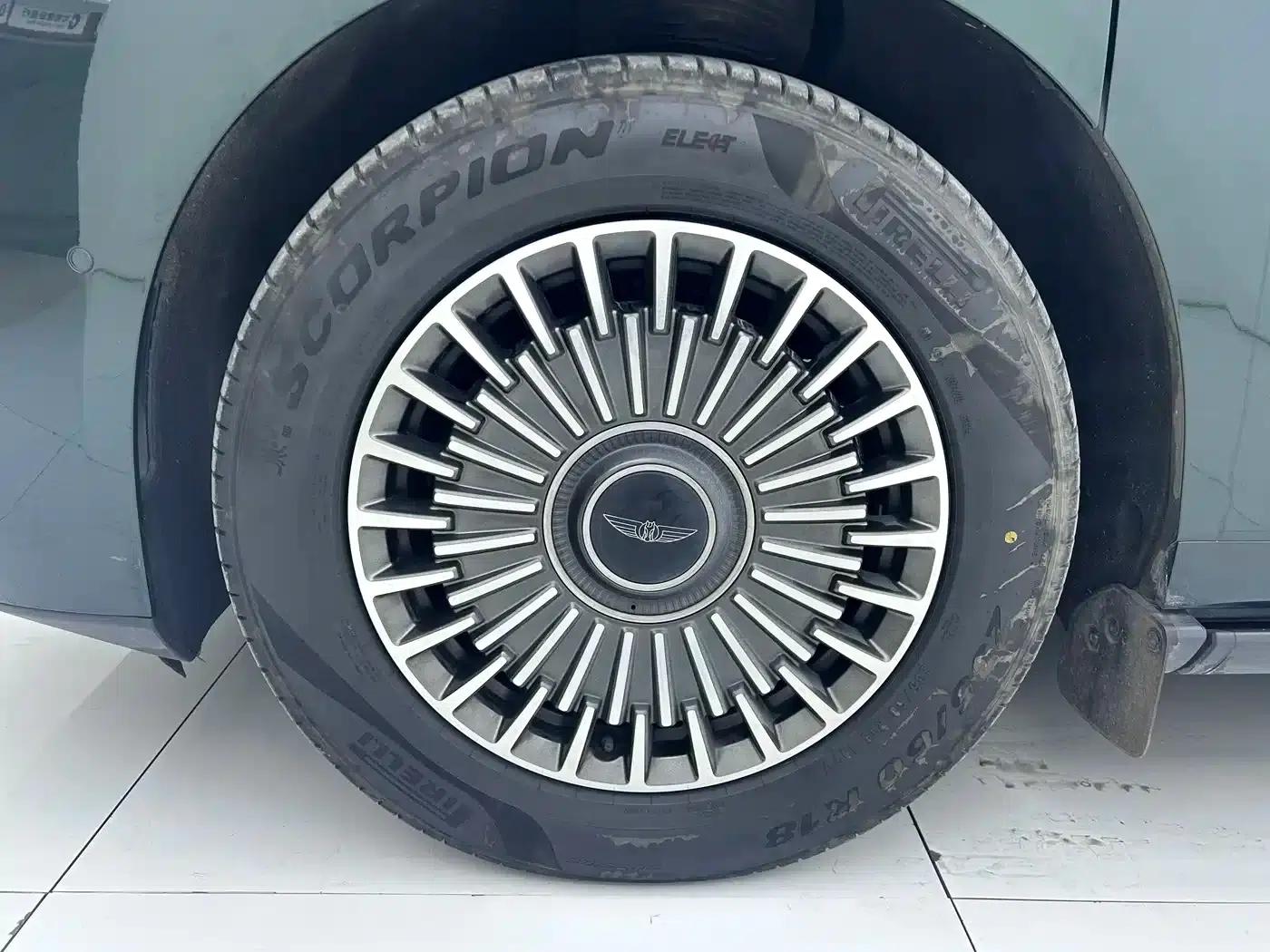 Yizhen L380 2025 Model 805km Flagship Edition 4WD — миниатюра 25