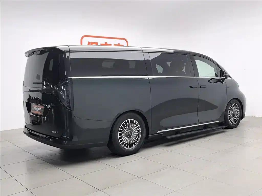 Yizhen L380 2025 Model 805km Flagship Edition 4WD — миниатюра 2