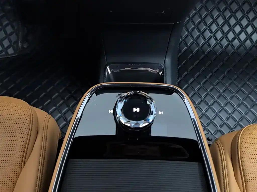 Yizhen L380 2025 Model 805km Flagship Edition 4WD — миниатюра 13