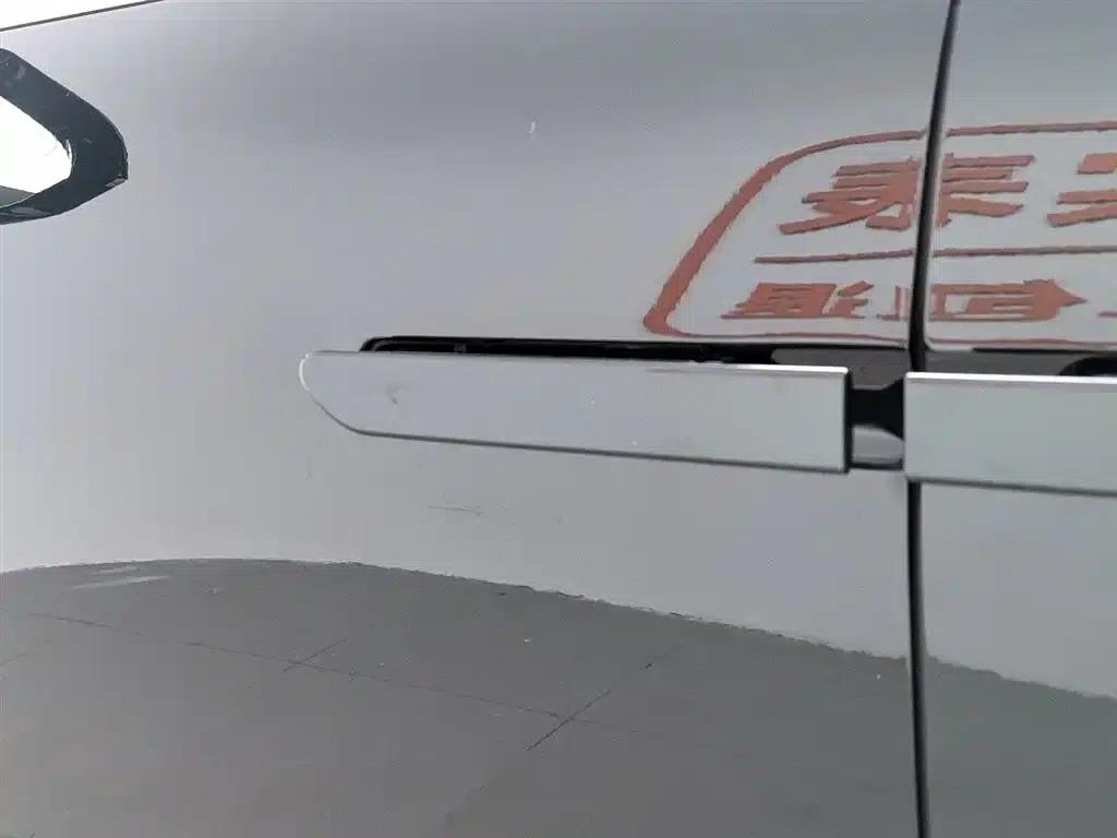 Yizhen L380 2025 Model 805km Flagship Edition 4WD — миниатюра 18