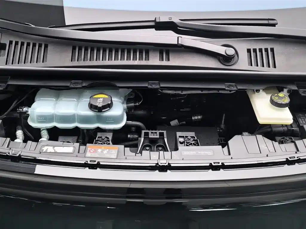 Yizhen L380 2025 Model 805km Flagship Edition 4WD — миниатюра 6